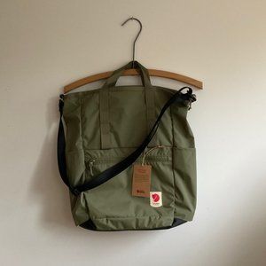 Fjallraven High Coast Tote Pack in GREEN